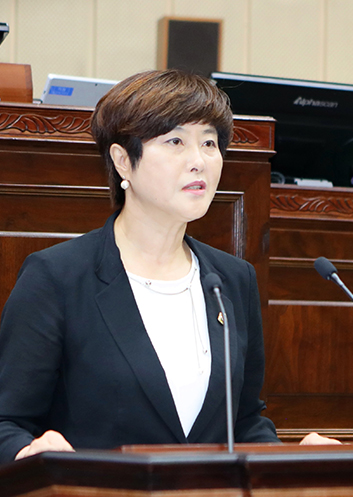 윤미근 의장 사진
