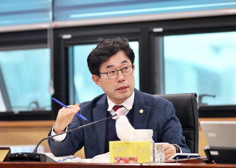 의왕시의회 김태흥 의원, 소상공인 지원 조례 개정으로 지원 확대 - 2